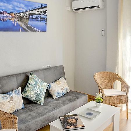 Apartamento Pureza Seville Exterior photo